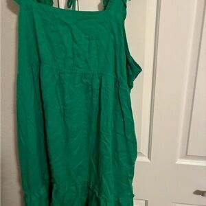 Elegant Green Backless Dress